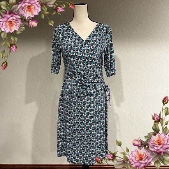 Fake wrap short sleeve dress - Picture 1 of 13